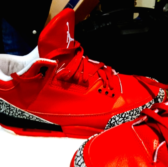 Pair of DJ Khaled Retro3 Jordan's - Picture 1 of 9